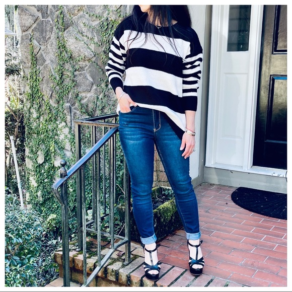 Color block black white knit striped sweater - Picture 4 of 10